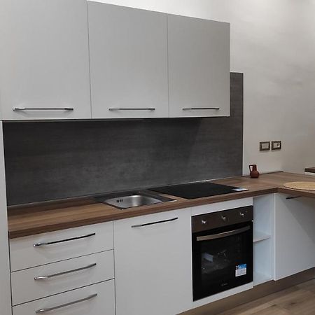Marina Apartments Катандзаро Екстериор снимка