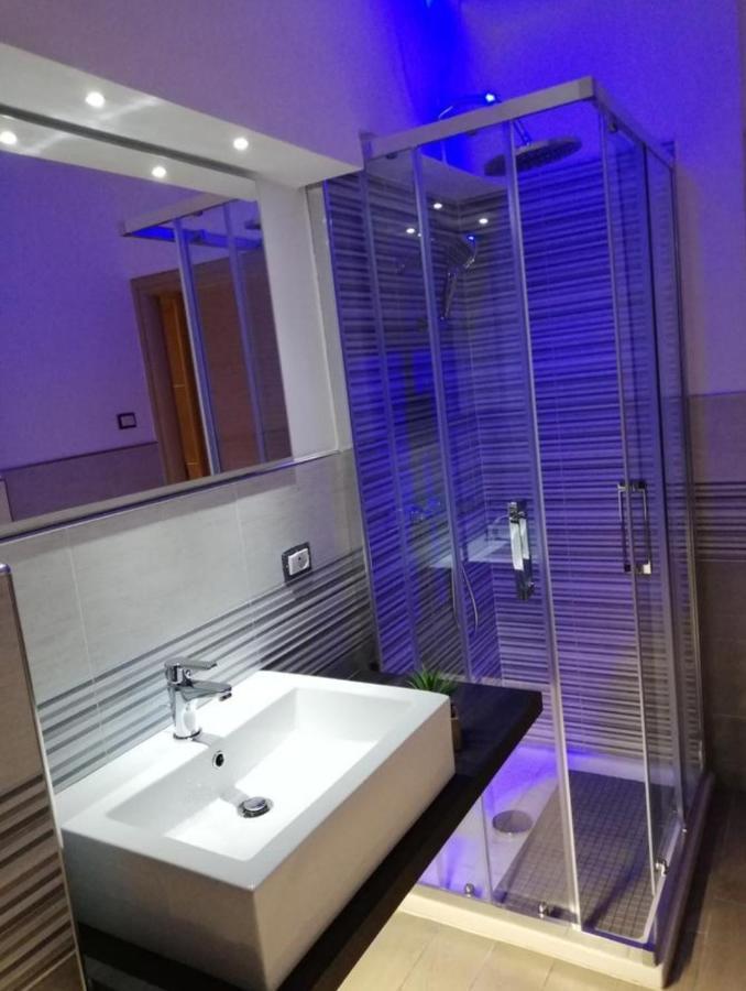 Marina Apartments Катандзаро Екстериор снимка