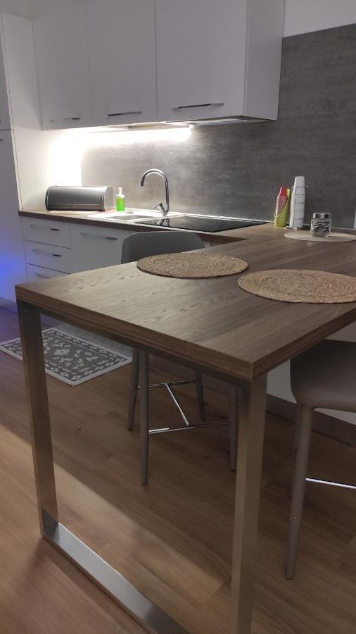 Marina Apartments Катандзаро Екстериор снимка