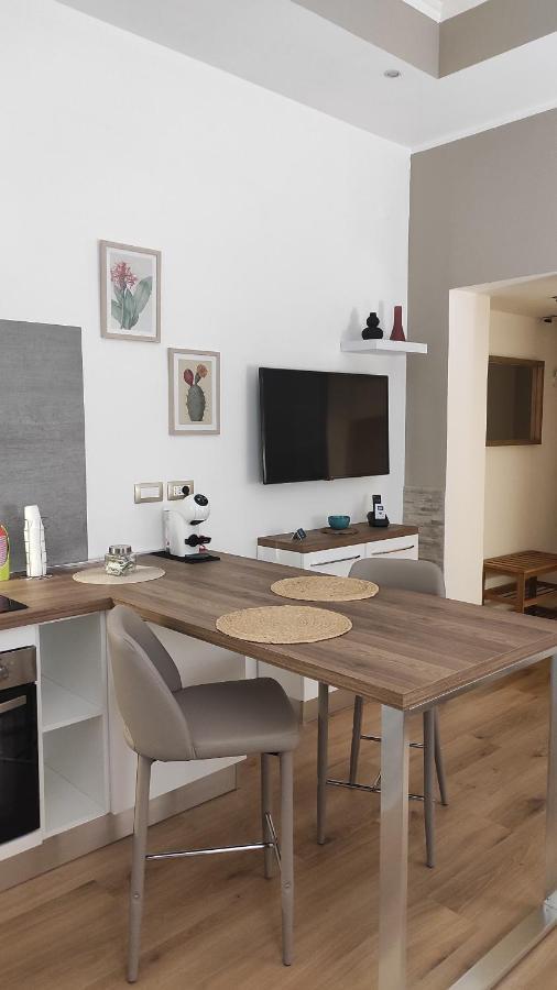 Marina Apartments Катандзаро Екстериор снимка
