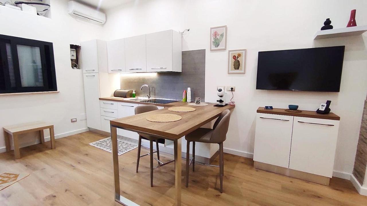 Marina Apartments Катандзаро Екстериор снимка